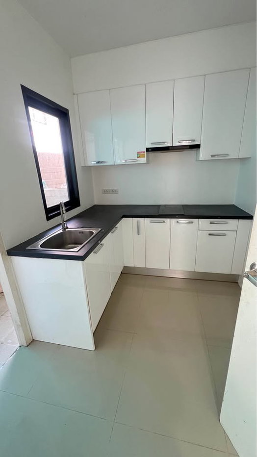 รูป 3 Bedrooms Townhouse for Sale in East Pattaya - รูปที่ 7/17