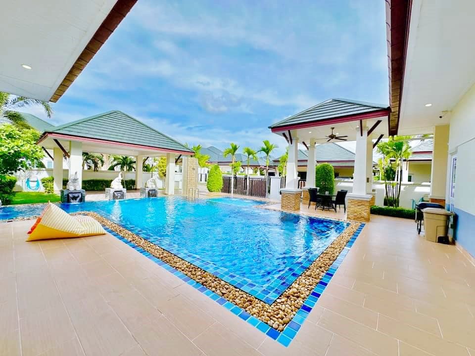 รูป 4 Bedrooms Pool villa for Rent in Huay Yai - รูปที่ 16/17