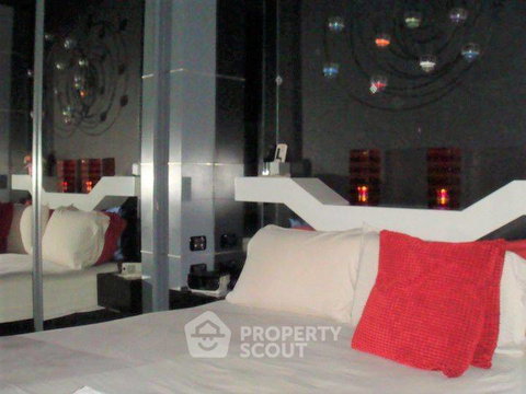 คอนโด 1 ห้องนอน Sukhumvit Plus ใกล้ BTS พระโขนง 200 ม. (ID 886893)