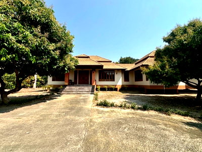 Houses for rent San Sai Chiang Mai : House for rent in Chiang Mai, 4 bedrooms, pets allowed, fully furnished, rent 36,000 baht.