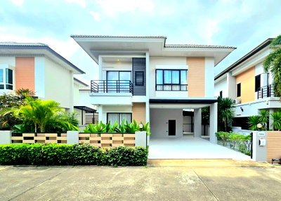 บ้านเดี่ยว หนองปรือ ชลบุรี : Modern 3-Bedroom House for Sale in Mabprachan