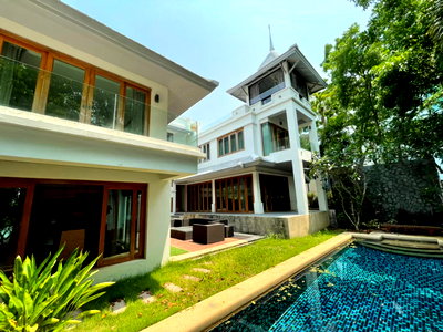 เช่าบ้านเดี่ยว ชลบุรี : Luxury Beachfront Pool Villa for Rent – Wongamat Beach
