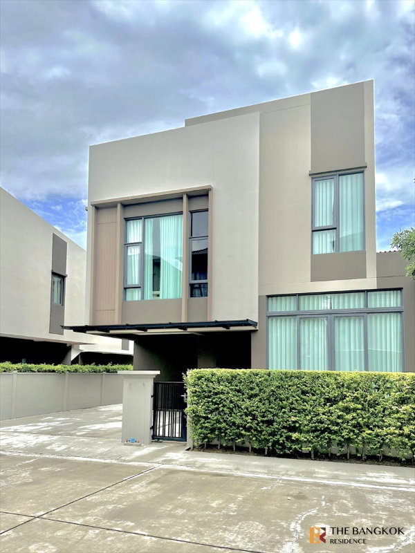 Houses for sale : Baan Klang Muang The Edition Sukhumvit-Onnut, near 3 BTS lines