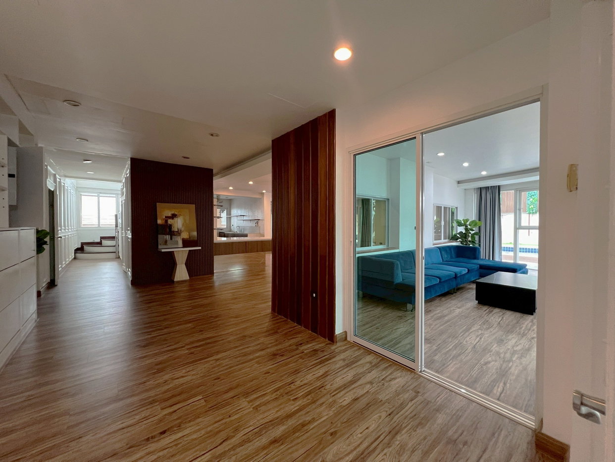 รูป Luxury Pool Villa 6 Bedrooms for Rent in Thung Klom-Tan Man - รูปที่ 5/23