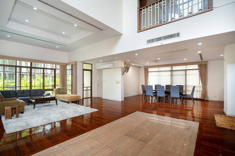 Houses for rent : LTH13687 – House for Rent | Baan Sansiri Sukhumvit 67 | 490 sqm | 4 Beds 5 Baths | Near BTS Phra Khanong | 255K/Month