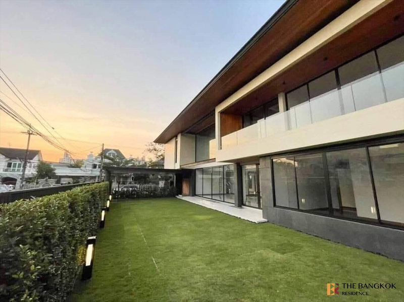 Houses for sale : Evergreen Ville Bangna - Trad near the expressway, near the BTS