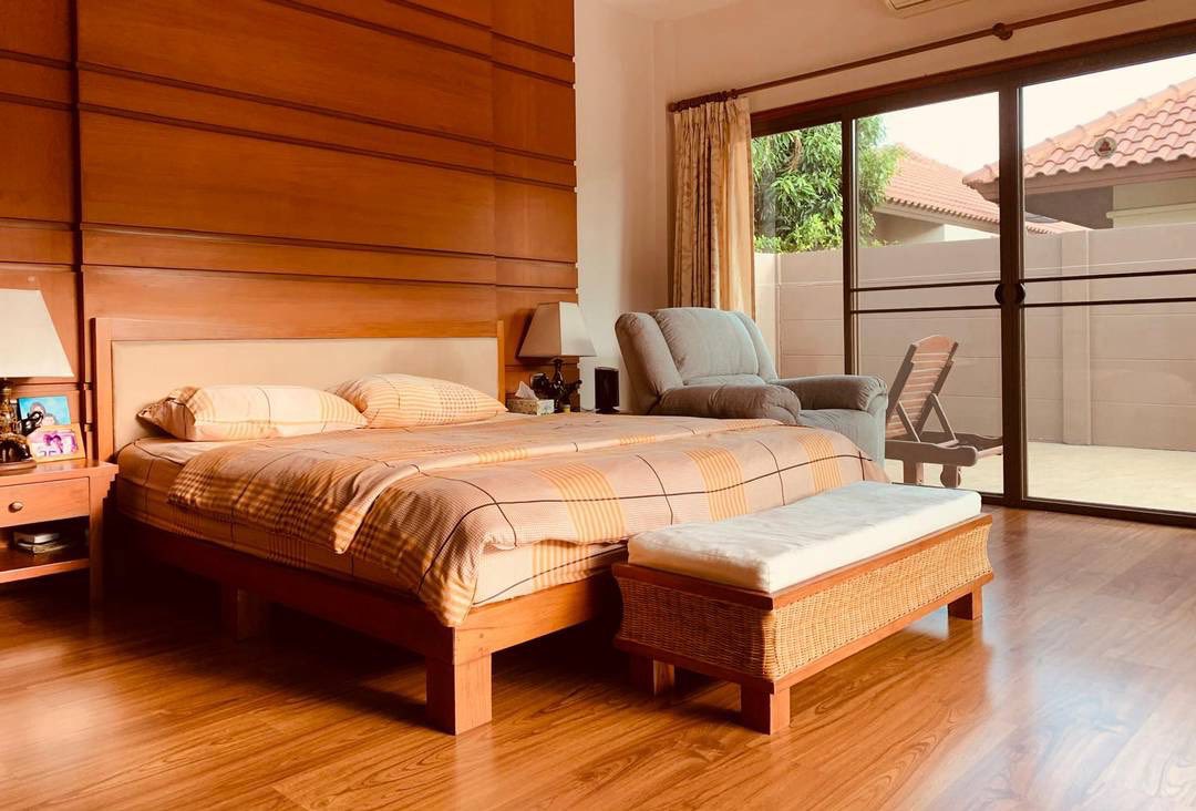 รูป Spacious 3-Bedroom, 2-Bathroom Pool Villa for Rent in Huay Yai - รูปที่ 7/9