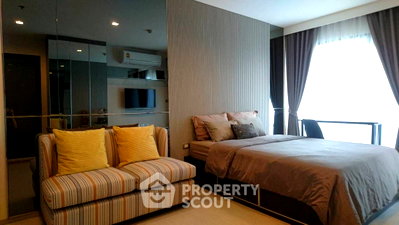 ขายคอนโด : คอนโด 1 ห้องนอน ที่ ริธึ่ม สุขุมวิท 36-38 ใกล้ BTS ทองหล่อ 300 ม. (ID 975358)