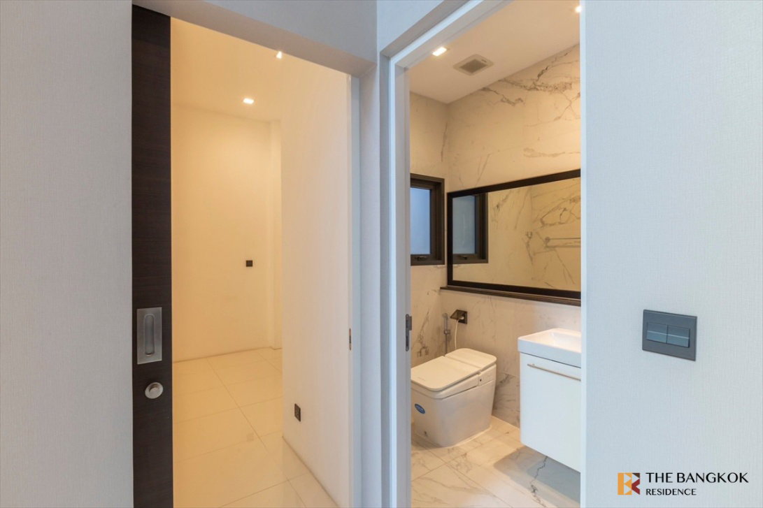 picture the gentry vibhavadi  luxuriously elevated unit - 5/17