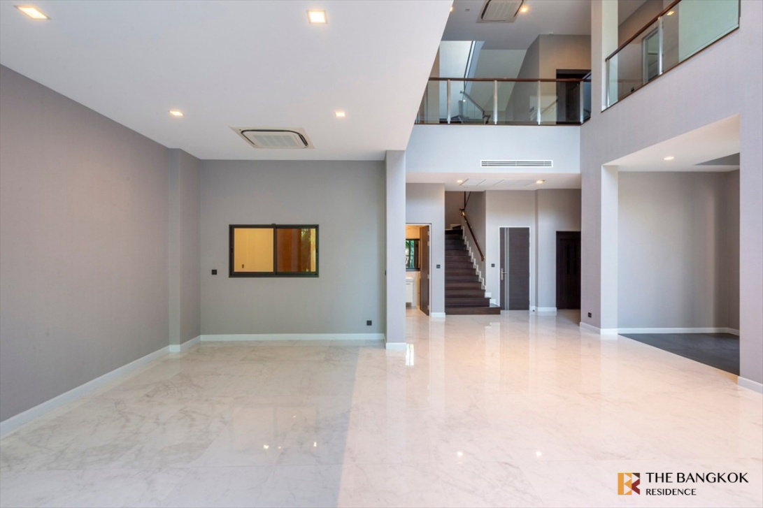 picture the gentry vibhavadi  luxuriously elevated unit - 8/17