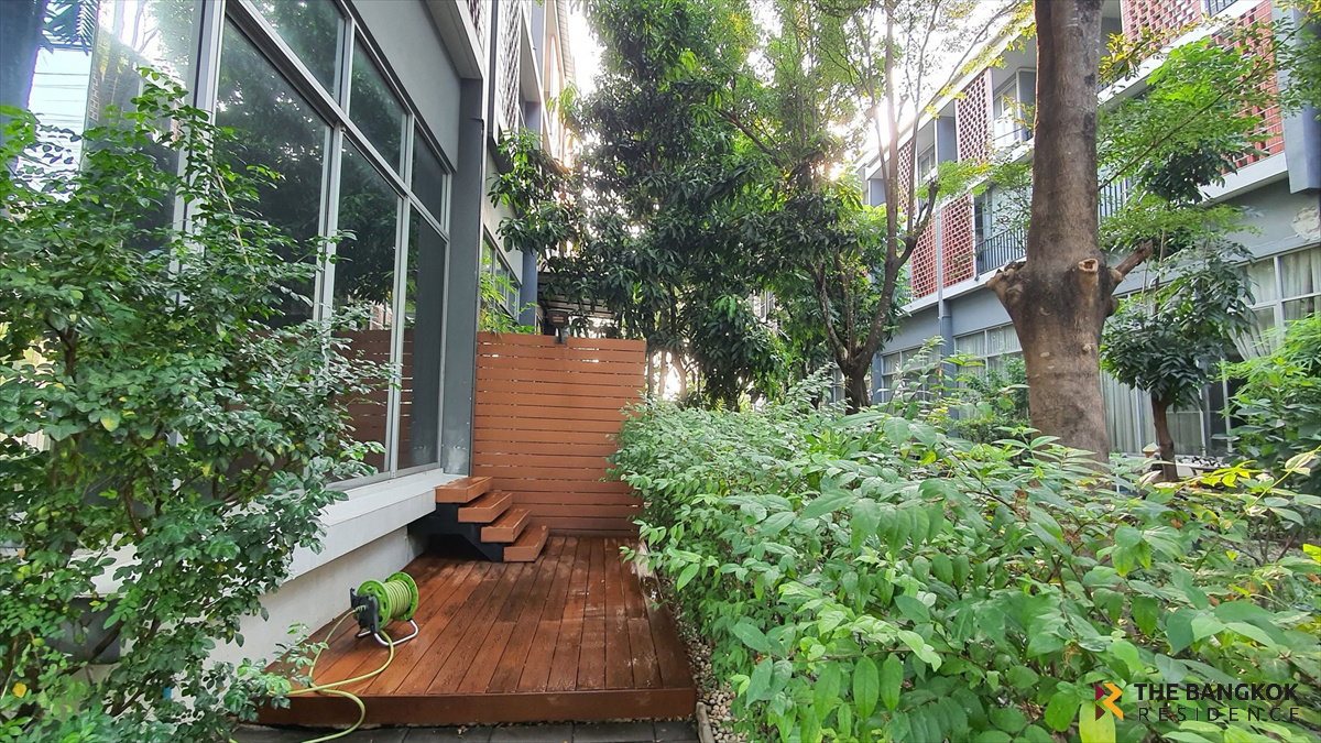 รูป ขาย Townhome ไซมิส บรอทซั่ม แอท แฟชั่น Style Model Tropical ใกล้สถานีรถไฟฟ้า - รูปที่ 8/12