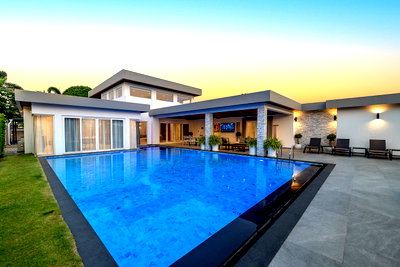 บ้านเดี่ยว พิพิธภัณฑ์ยางพารา  : Luxury Pool Villa for Sale in Khao Talo