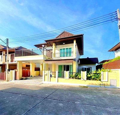 บ้านเดี่ยว หนองปรือ ชลบุรี : Two-Storey House for Sale in Nong Prue