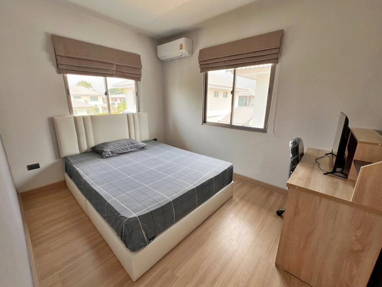 รูป 3 Bedrooms Modern House in East Pattaya for Rent - รูปที่ 6/8
