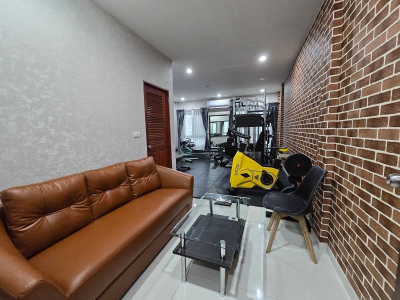 รูป 3-Storey House for Sale in East Pattaya - รูปที่ 6/14