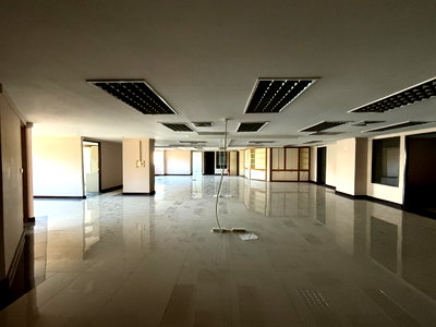 Office for rent Far Eastern University : For Rent: Office Space at Hillside Condo, 4th Floor, 200 sq.m. (ID:053BR)