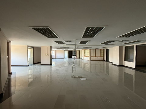 ให้เช่าออฟฟิศ ฮิลล์ไซด์คอนโด ชั้น 4 ขนาด 200 ตร.ม. (ID:053BR)