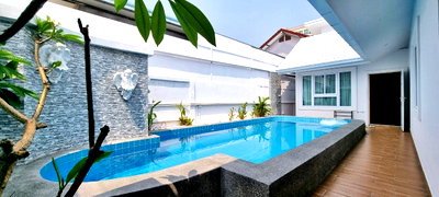 บ้านเดี่ยว หนองปรือ ชลบุรี : 4 Bedrooms Pool Villa in South Pattaya for Sale