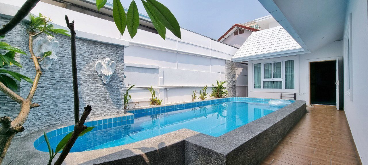 รูป 4 Bedrooms Pool Villa in South Pattaya for Sale - รูปที่ 1/14