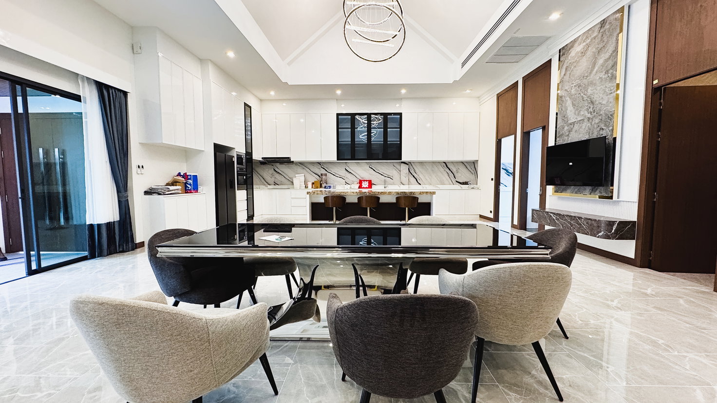 รูป Luxury English-Style Pool Villa for Rent – East Pattaya - รูปที่ 6/23