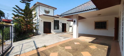 4 Bedrooms House for Sale in South Pattaya
