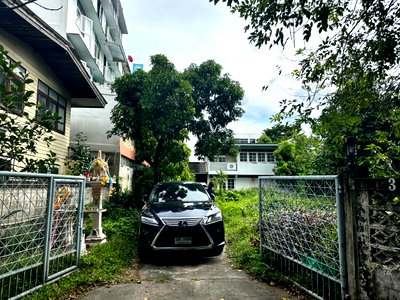 บ้านเดี่ยว วิทยาลัยนักบริหาร : 🏡✨ ขายบ้านเดี่ยว 2 ชั้น ครึ่งตึกครึ่งไม้สัก ซ.ติวานนท์ 3-1 | ใกล้ MRT สายสีม่วง | ที่ดินใหญ่ 181 ตร.วา