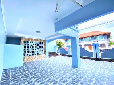 บ้านเดี่ยว พิพิธภัณฑ์ยางพารา  : 6 Bedrooms House for Sale in South Pattaya