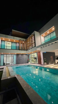 Luxury 4-Bedroom Pool Villa for Rent in Jomtien