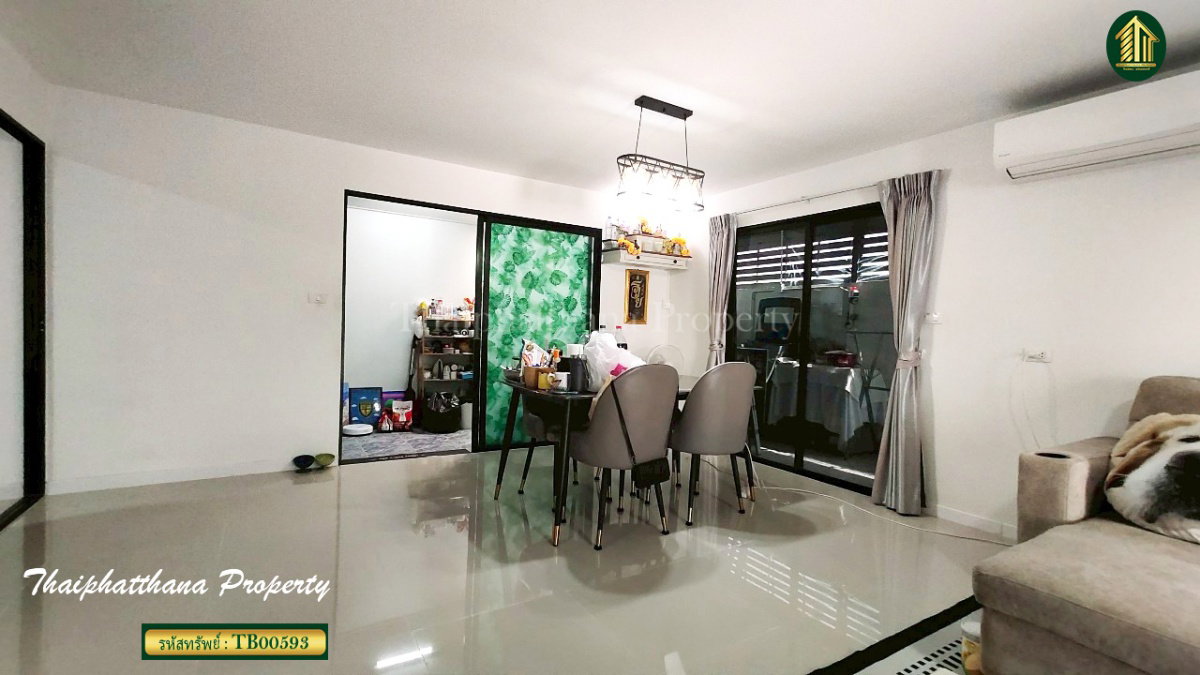 รูป บ้านพฤกษา ศรีนครินทร์-บางนา หลังมุม ต่อเติมตกแต่งเฟอร์นิเจอร์พร้อมเข้าอยู่ - รูปที่ 4/15