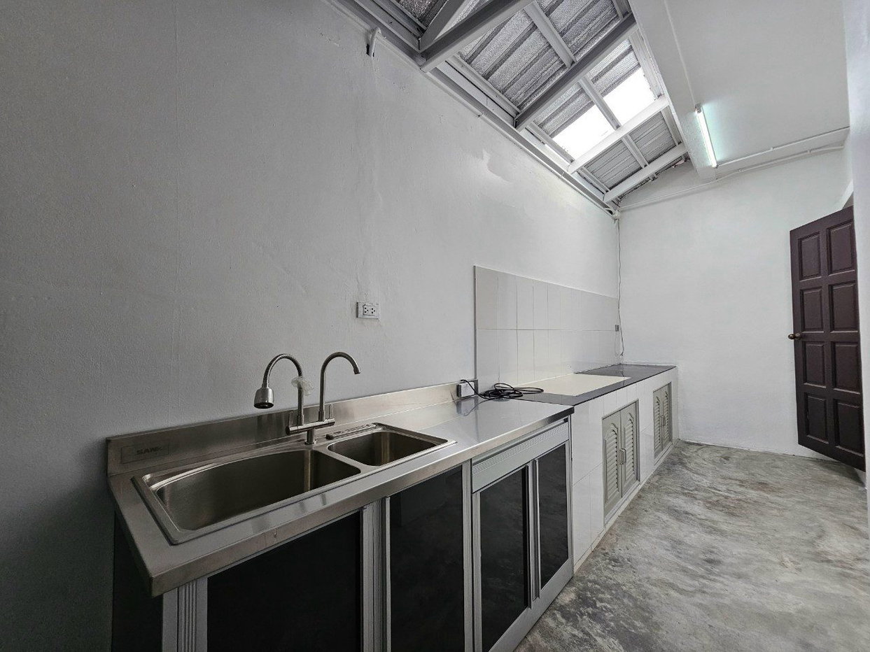รูป 3 Bedrooms Townhouse in East Pattaya for Rent - รูปที่ 5/18