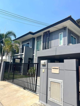 Two-Story House Three Bedroom for Sale in Chaiyapruek