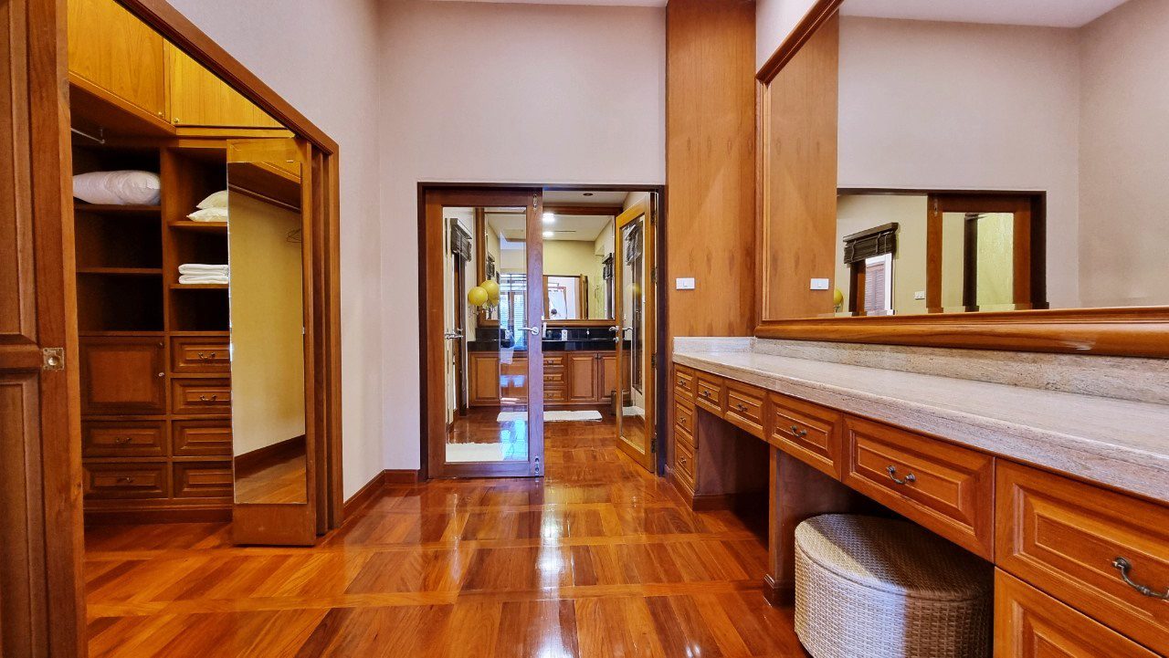 รูป View Talay Marina 3 Bedrooms for Sale - รูปที่ 12/17