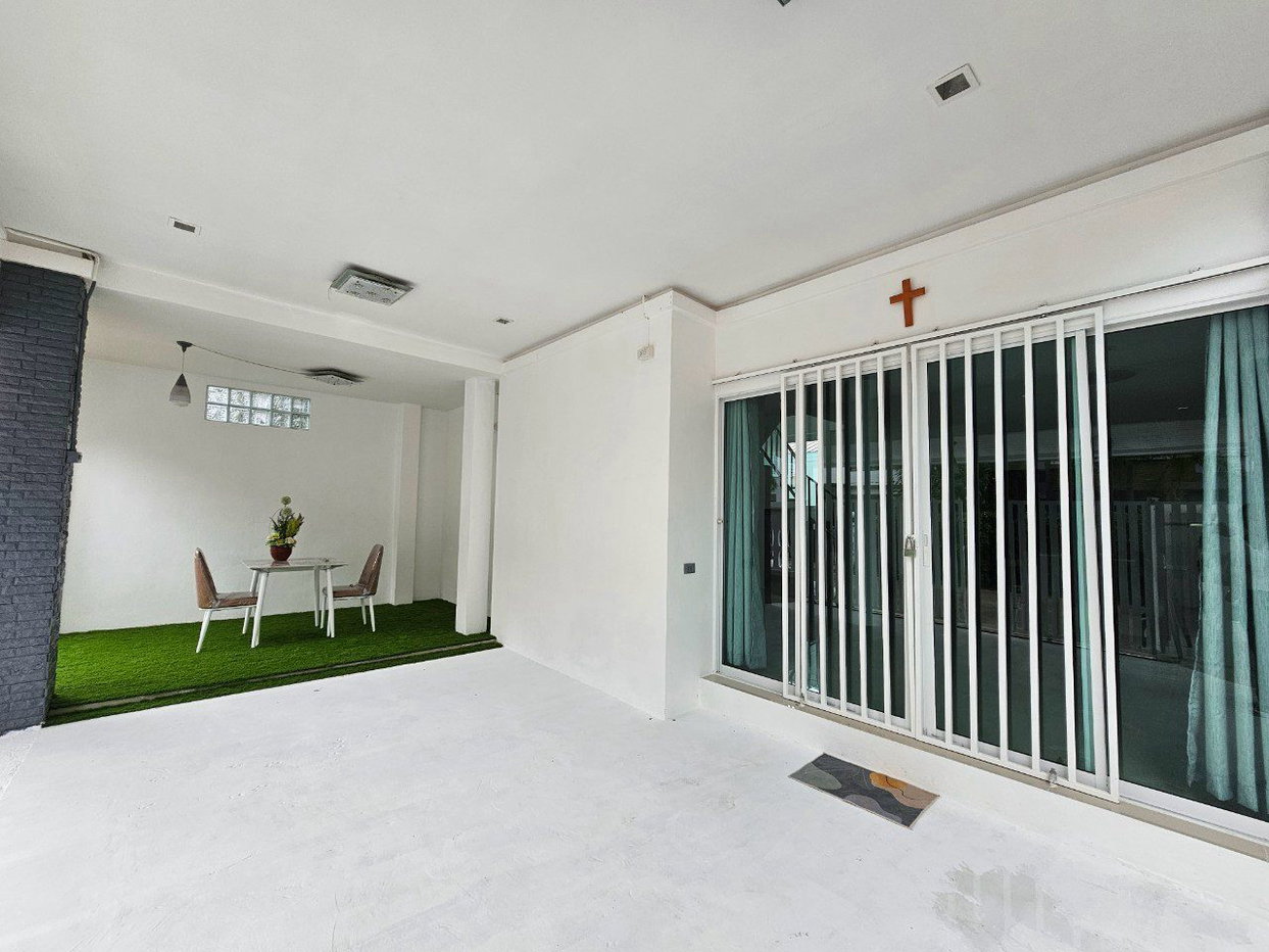 รูป 3 Bedrooms Townhouse in East Pattaya for Rent - รูปที่ 18/18