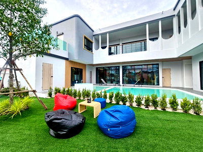 เช่าบ้านเดี่ยว ชลบุรี : Luxury Pool Villa for Rent – Huay Yai, Pattaya