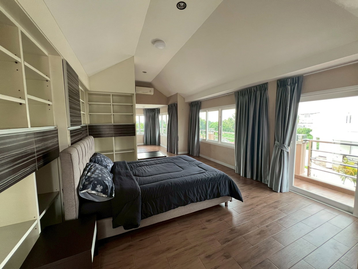 รูป Luxury Pool Villa 6 Bedrooms for Rent in Thung Klom-Tan Man - รูปที่ 19/23