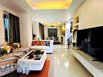บ้านเดี่ยว หนองปรือ ชลบุรี : House in East Pattaya 3 Bedrooms for Sale