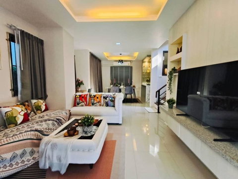 House in East Pattaya 3 Bedrooms for Sale