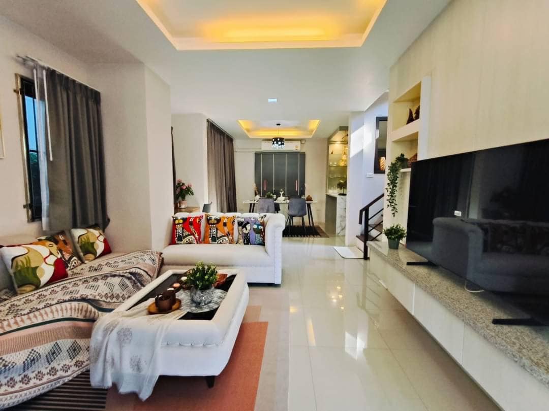 รูป House in East Pattaya 3 Bedrooms for Sale - รูปที่ 1/14