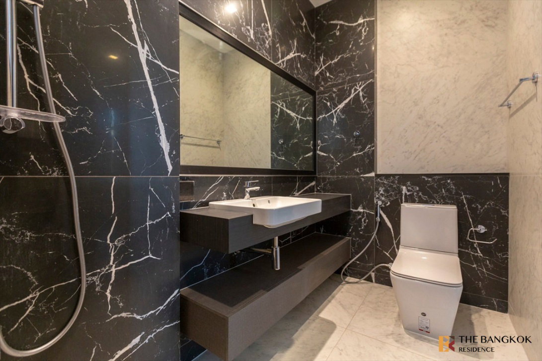 picture the gentry vibhavadi  luxuriously elevated unit - 3/17
