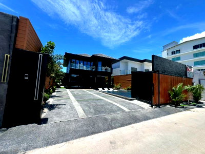 บ้านเดี่ยว หนองปรือ ชลบุรี : Luxury Pool Villa for Sale in Jomtien