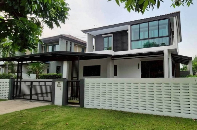Houses for sale : Single house for sale, Habitia Hathai Rat, near Ram Intra Expressway, fully extended and renovated.