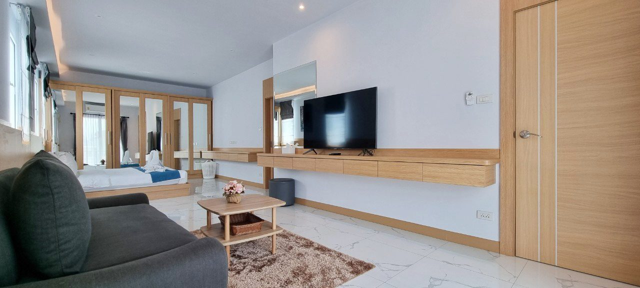 รูป 4 Bedrooms Pool Villa in South Pattaya for Sale - รูปที่ 5/14