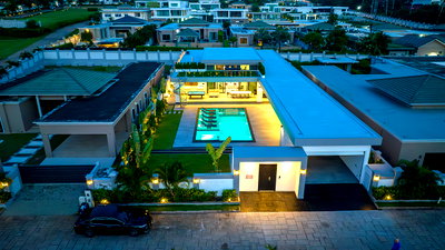 บ้านเดี่ยว พิพิธภัณฑ์ยางพารา  : Exquisite Luxury Pool Villa for Sale in Khao Talo