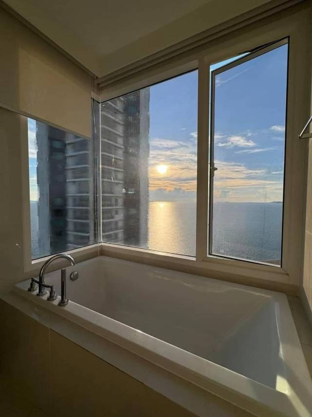 รูป Reflection Jomtien Luxury 1-Bedroom Condo - รูปที่ 8/12