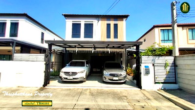 ขายบ้านแฝด : บ้านพฤกษา ศรีนครินทร์-บางนา หลังมุม ต่อเติมตกแต่งเฟอร์นิเจอร์พร้อมเข้าอยู่