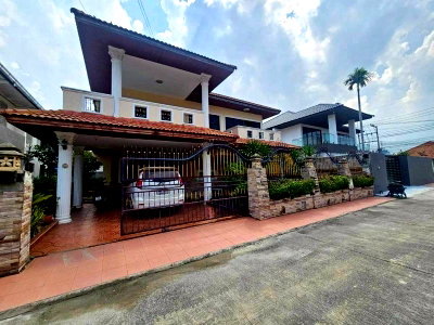Houses for sale Rubberland : Second-hand detached house for sale, Ek Mongkol Village 2, Jomtien, Pattaya, Chonburi