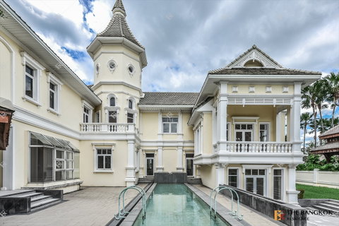 The Royal Residence Kaset-Nawamin is located in the convenience of Kaset-Nawamin area.