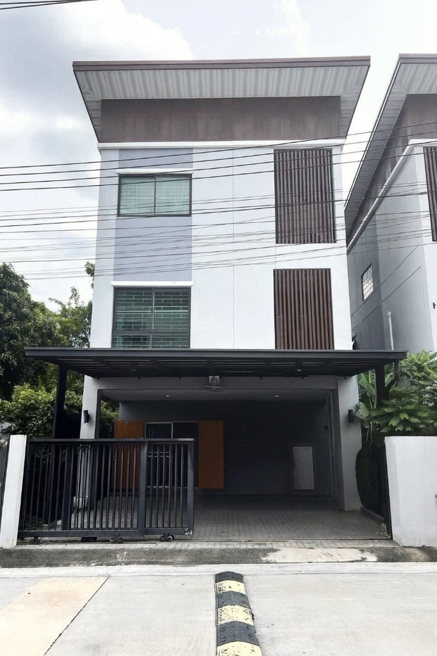 รูป #R8019 🎉 041268  ให้เช่าบ้าน Siri House Ratchada 18 - รูปที่ 2/5