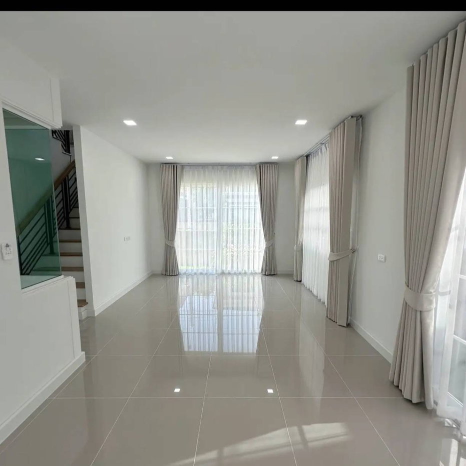 รูป 💥CP-9578💥ให้เช่า บ้านเปล่า บ้านใหม่ โครงการ โกลเด้น นีโอ สุขุมวิท - ลาซาล (สุขุมวิท 113) ไม่เคยมีใครเข้าอยู่👉แอดไลน์ @expertcondo - รูปที่ 11/15