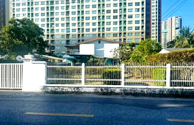 เช่าบ้านเดี่ยว ถนนรัชดาภิเษก : บ้านพร้อมโกดัง ใกล้ถนนใหญ่ พื้นที่ใช้สอยเยอะ ซอยพหลโยธิน 30 